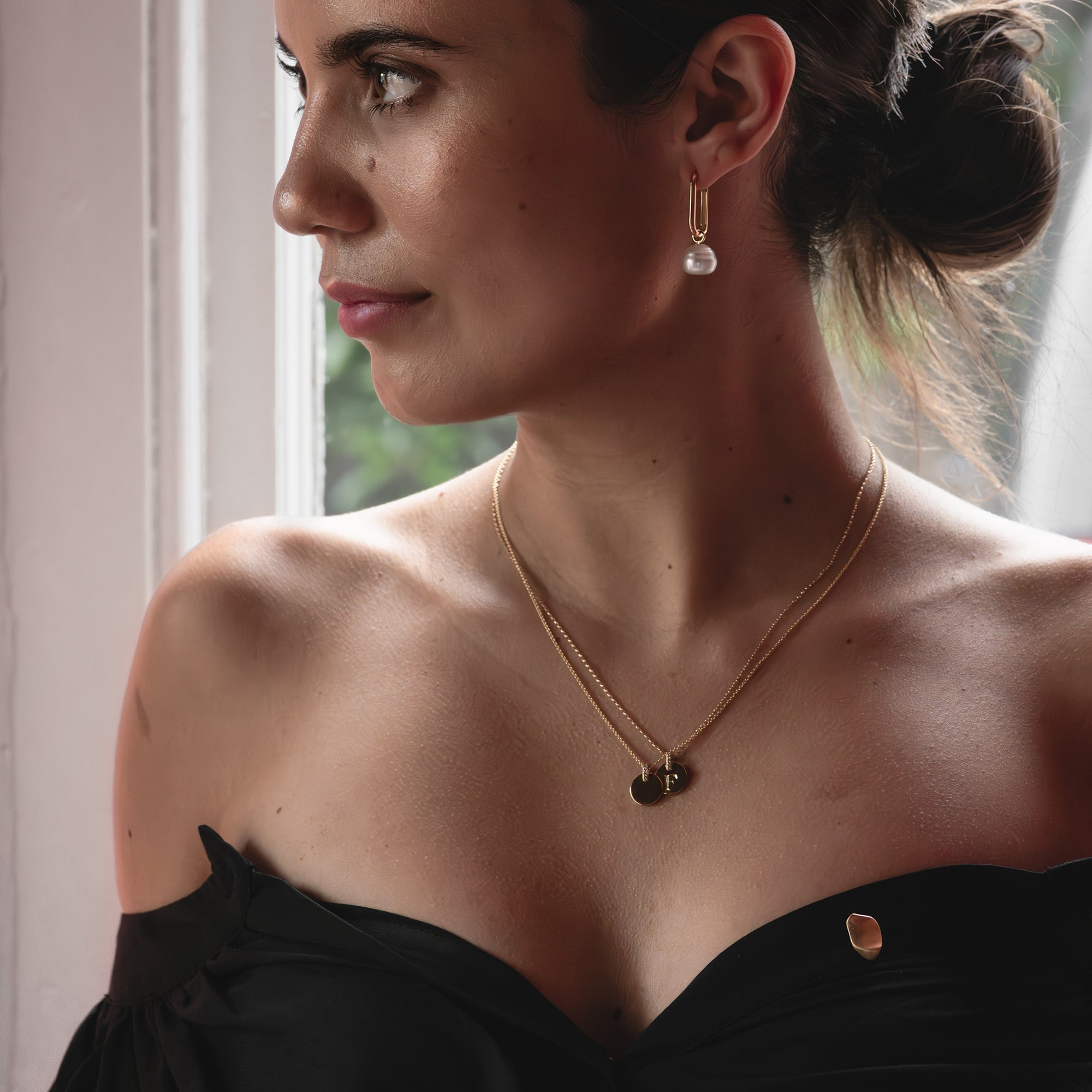 Solis Necklace | Medallion Golden Diamond Necklace