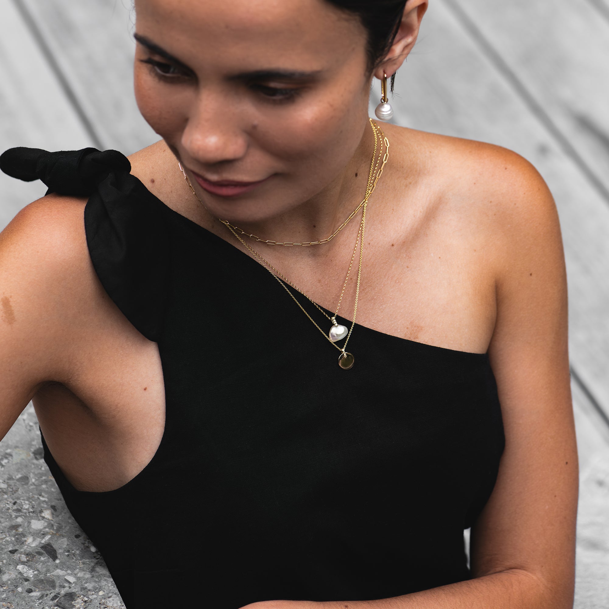 Lune Necklace | White Keshi Pearl and Golden Diamond Necklace